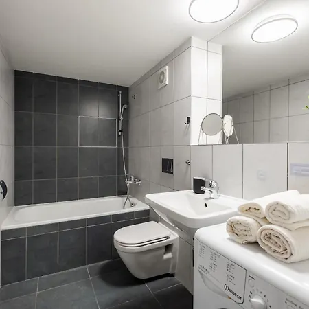 Spacious Loft-aparts On Karlin Διαμέρισμα