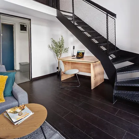 Διαμέρισμα Spacious Loft-aparts On Karlin