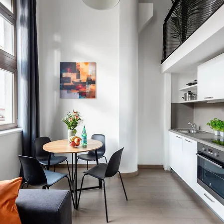 Spacious Loft-aparts On Karlin アパート *