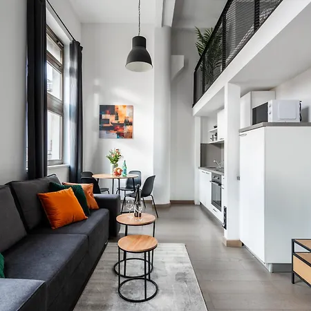 アパート Spacious Loft-aparts On Karlin *