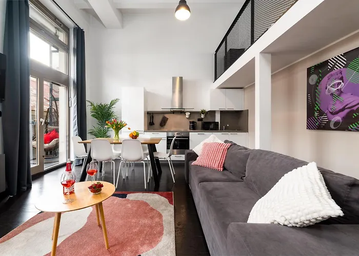 Lägenhet Spacious Loft-aparts On Karlin
