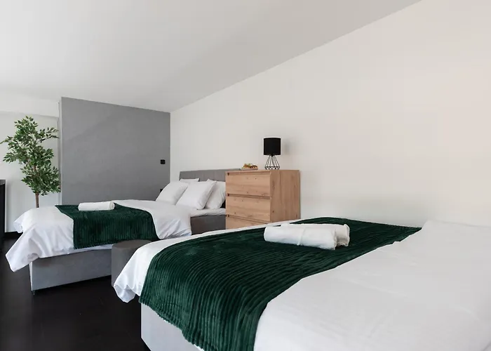 Spacious Loft-aparts On Karlin Lägenhet Prag