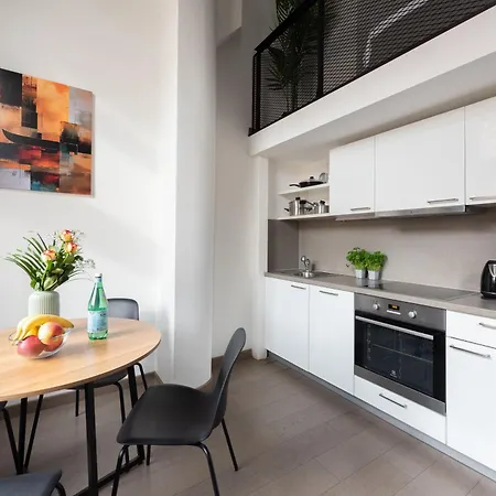 Apartamento Spacious Loft-aparts On Karlin Praga