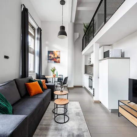 Apartamento Spacious Loft-aparts On Karlin *